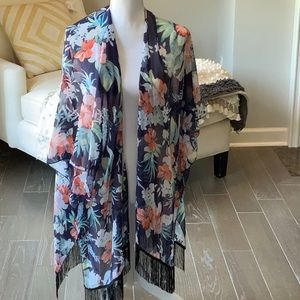 Grace & Lace scarf, cover up with sleeves